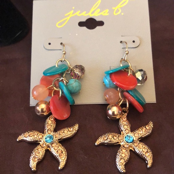 jules b Jewelry - ❇️Gorgeous Starfish Earrings.